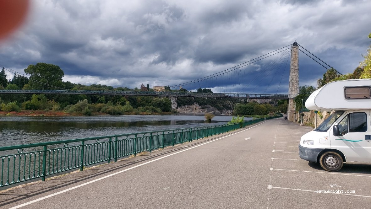 (07700) Saint-Martin-d'Ardèche - Quai des Pescadous — foto 2