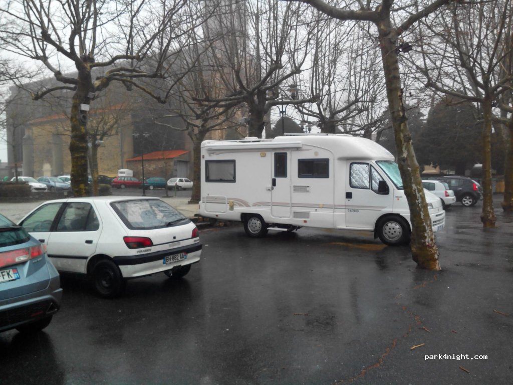 (81360) Montredon-Labessonnié - 5 Place Saint-Jean — foto