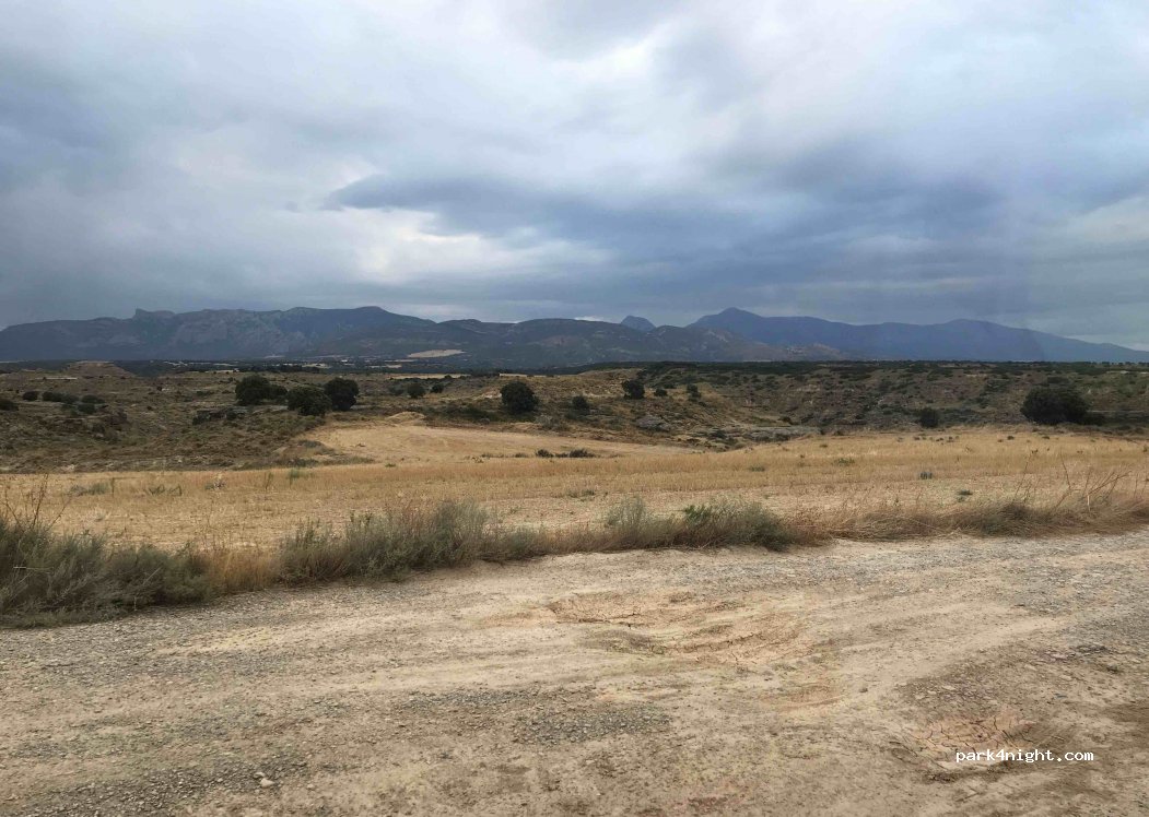 (22191) Quicena - Unnamed Road — foto