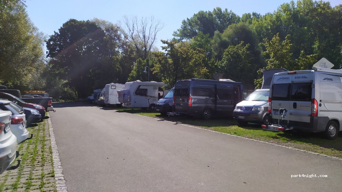 Parkplatz Campingplatz Ost — foto 2