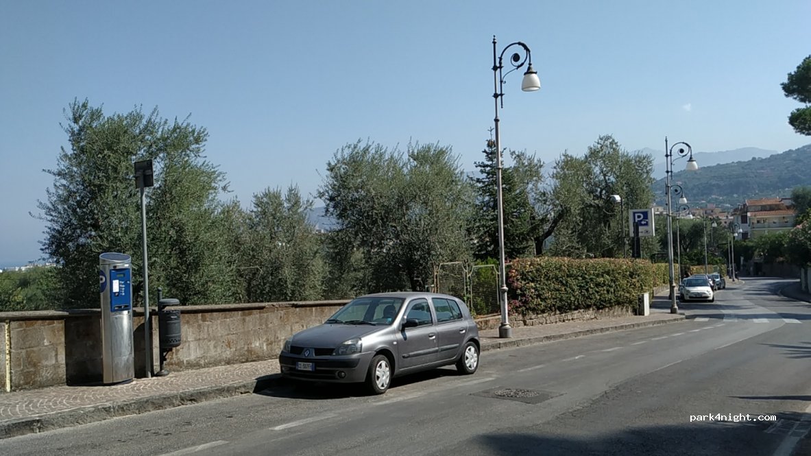 (80067) Sorrento - 13 Via Sant'Antonio — foto