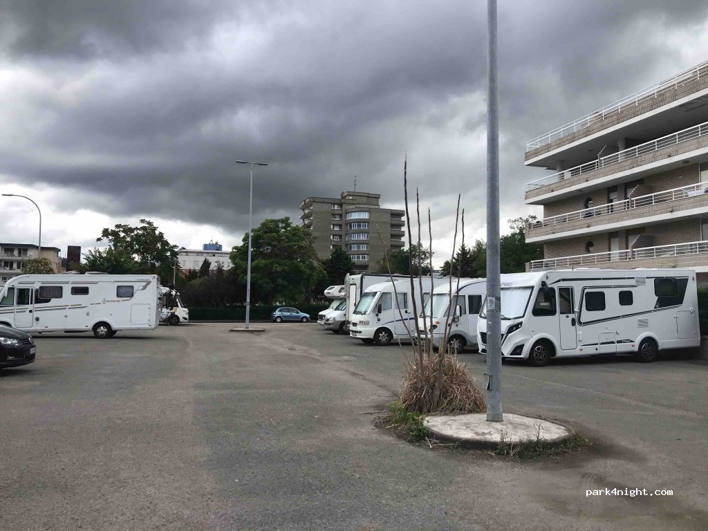 (39770) Laredo - 35B Avenida Enrique Mowinkel — foto 3