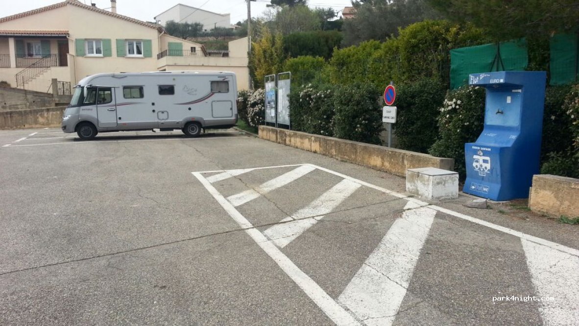 (30290) Laudun-l'Ardoise - 226 Rue Florian — foto