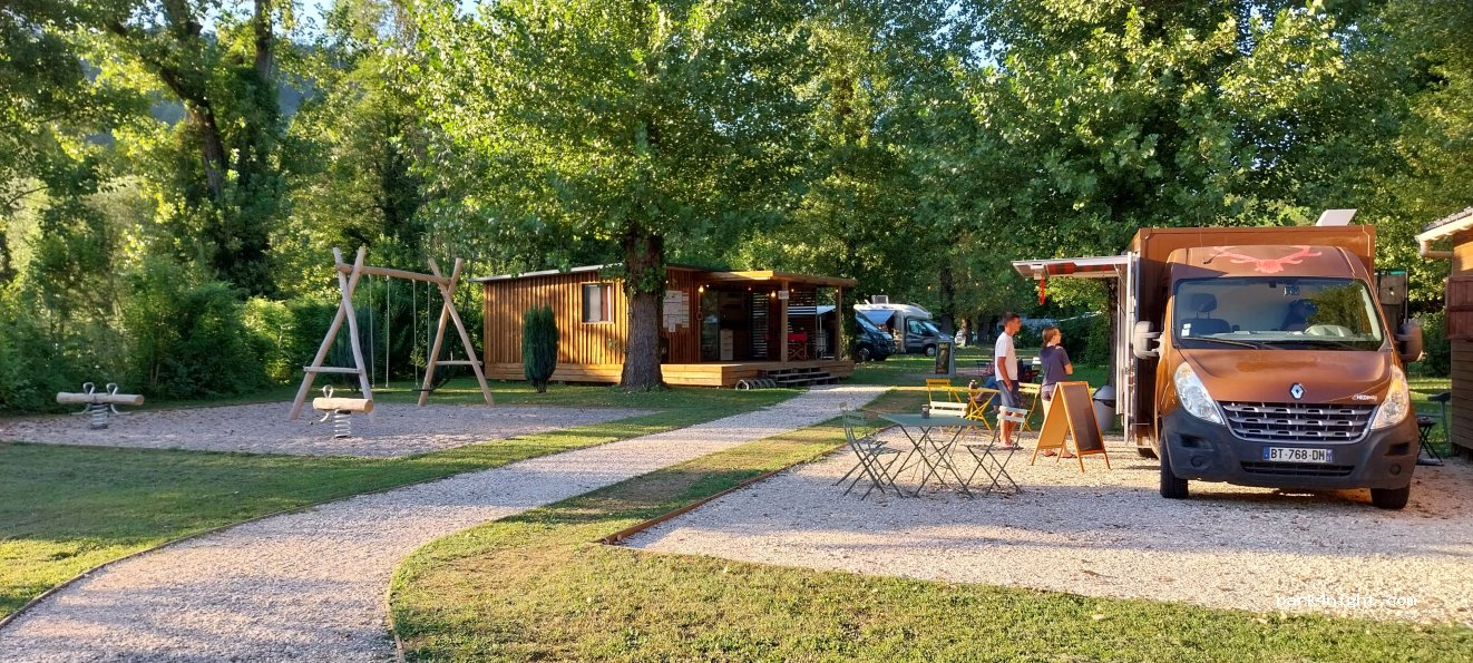Camping Onlycamp - Les Adoubes — foto 5
