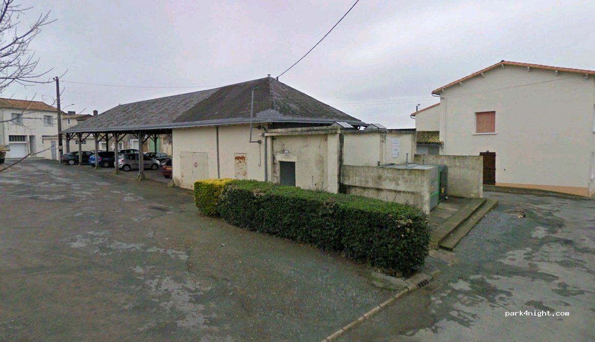 (79220) Champdeniers - 20 Place du Paradis — foto