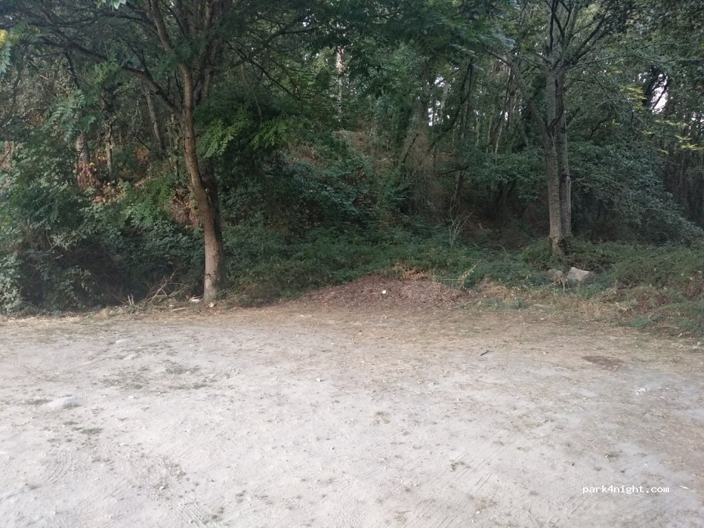 (32660) Allariz - 17B Estrada de Xunqueira — foto