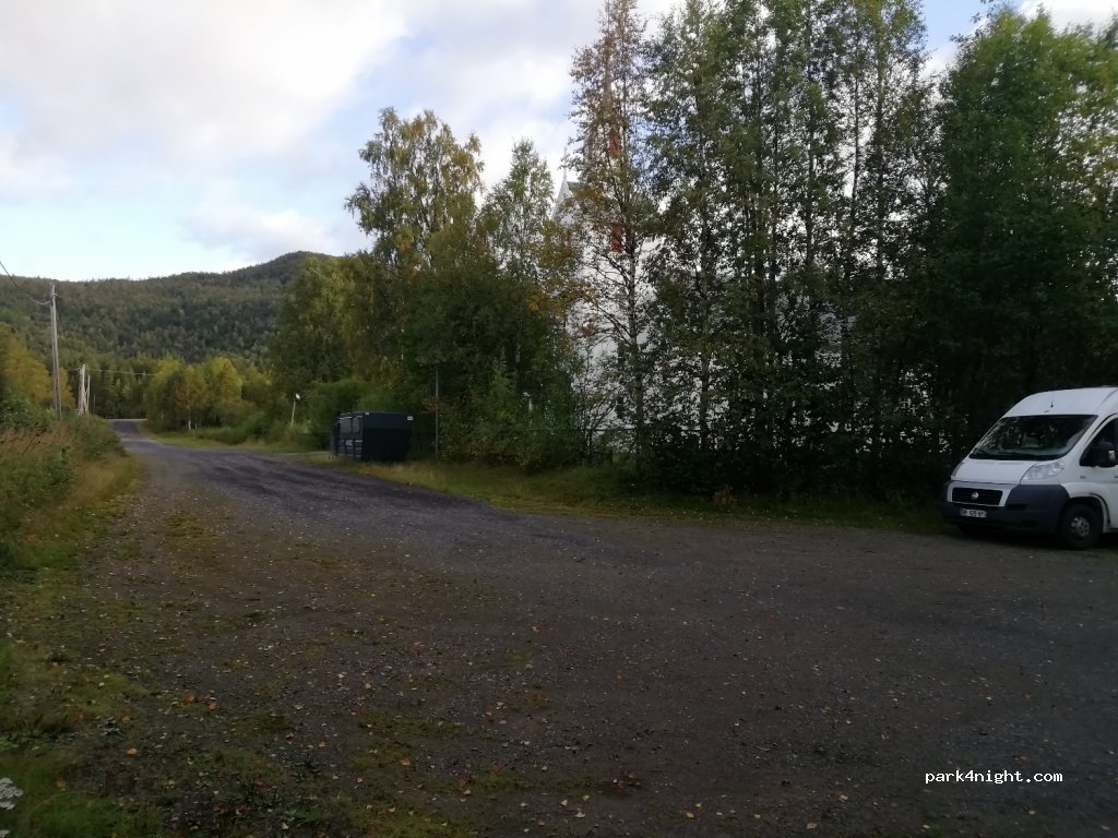 (9334) Øverbygd - 1050 Øverbygdveien — foto