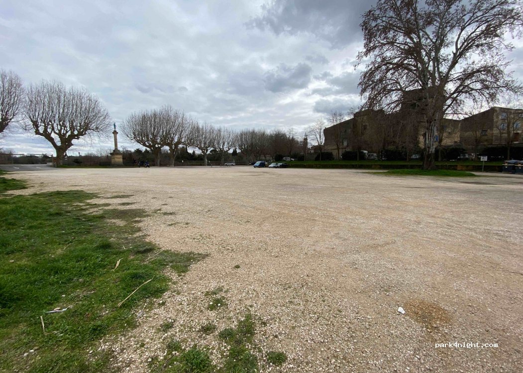 (30210) Remoulins - 12 Rue des Escaravats — foto 2