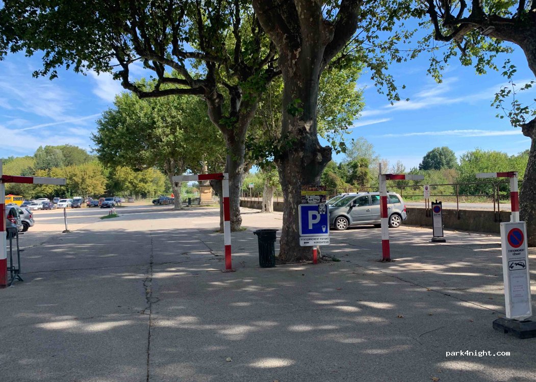 (30210) Remoulins - 12 Rue des Escaravats — foto 4