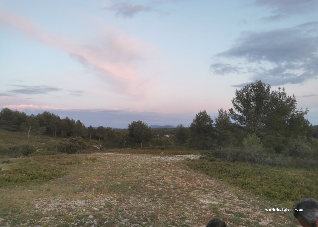 (13780) Cuges-les-Pins - D1 — foto 4
