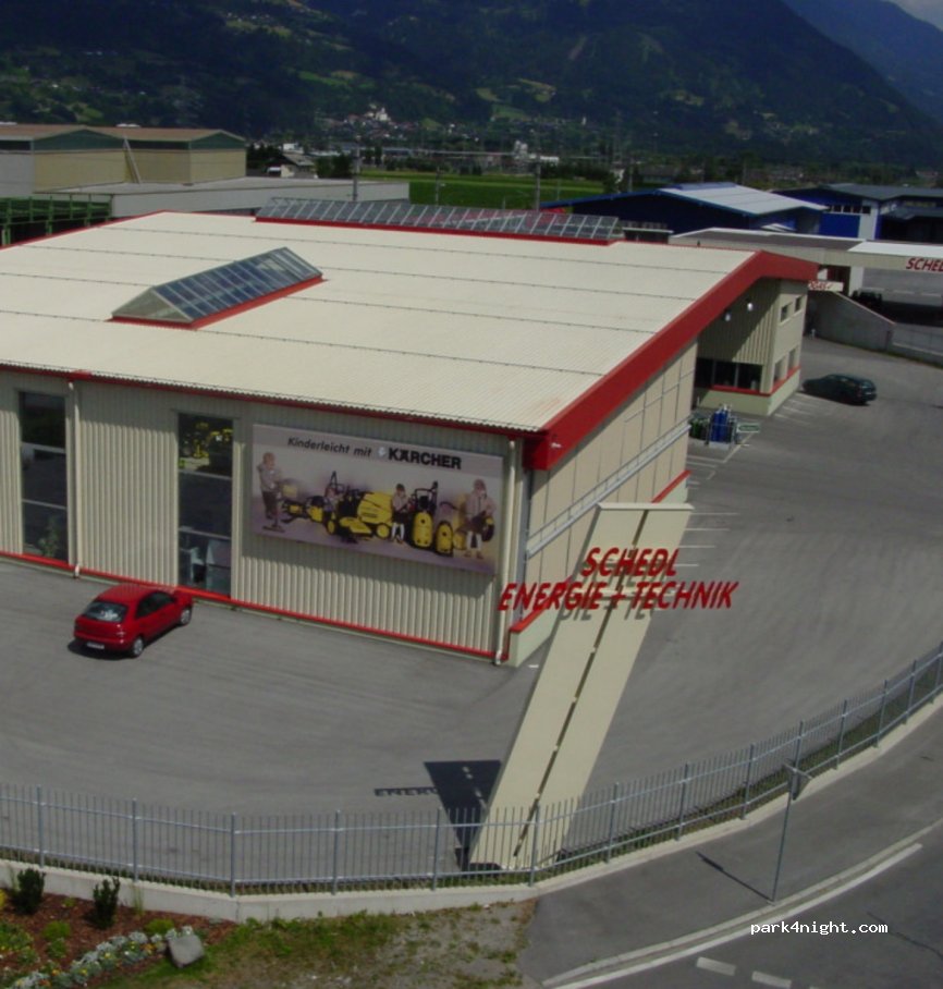 (9900) Lienz - 3 Südbahnstraße — foto