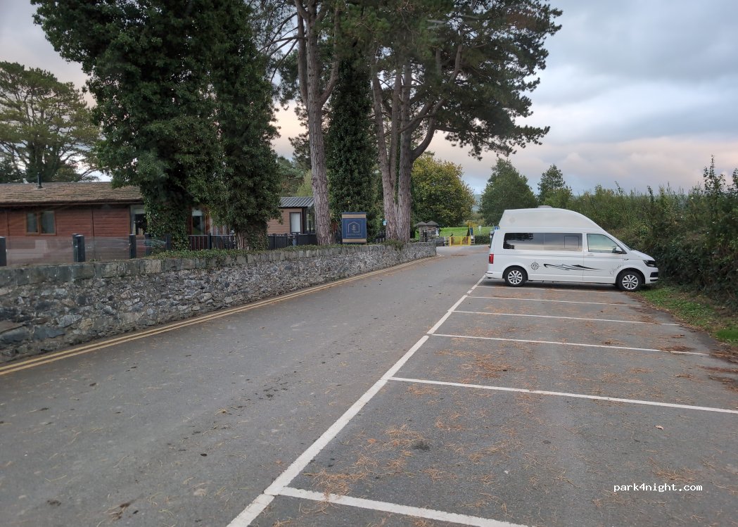 (LL27 0RZ)  - 1 Mill Cottages — foto