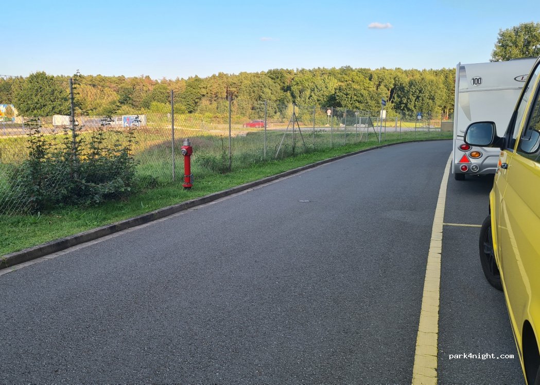 (91074) Herzogenaurach - 4 Adi-Dassler-Straße — foto 2