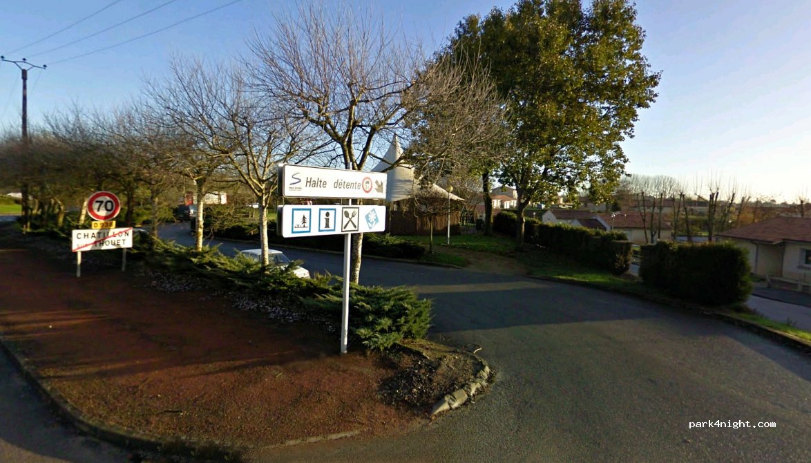 (79200) Châtillon-sur-Thouet - Boulevard des Grandes Versennes — foto