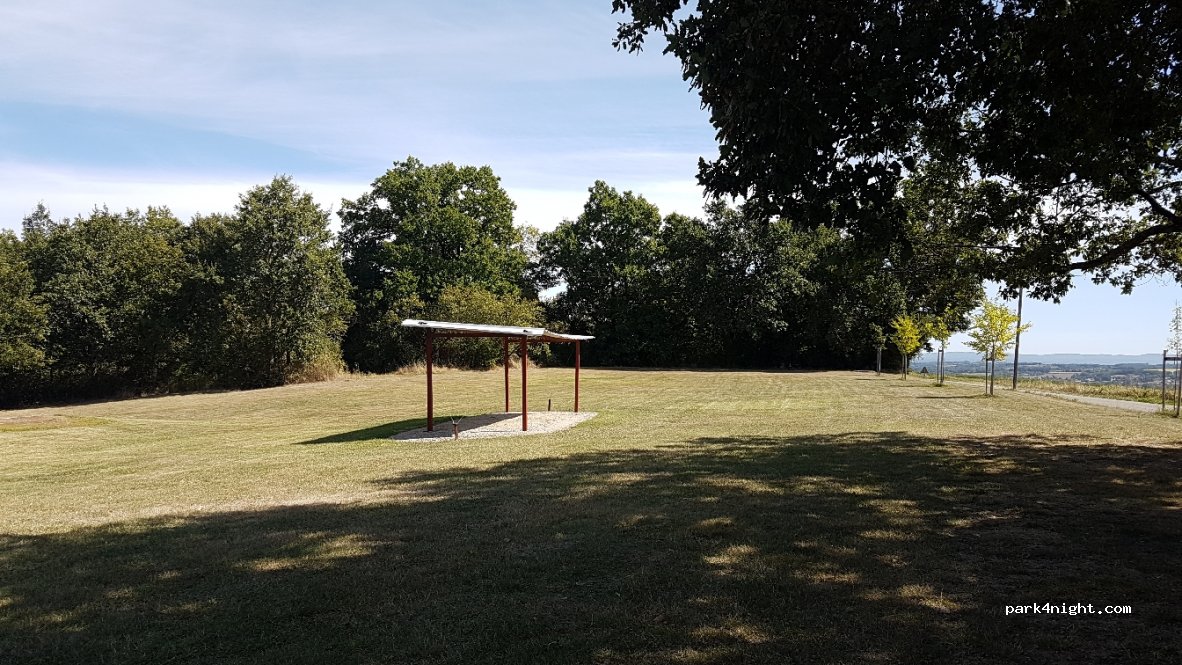 (82300) Saint-Vincent - Unnamed Road — foto