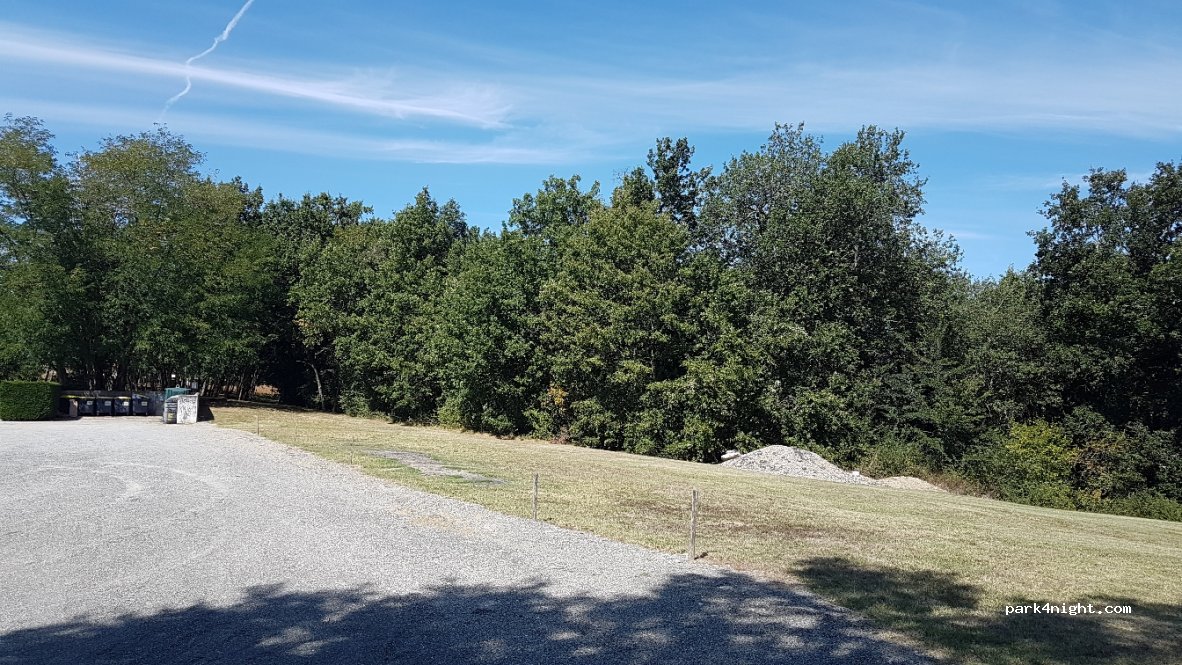 (82300) Saint-Vincent - Unnamed Road — foto 2