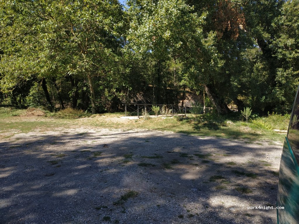 (11330) Vignevieille - 9 Route de l'Orbieu — foto
