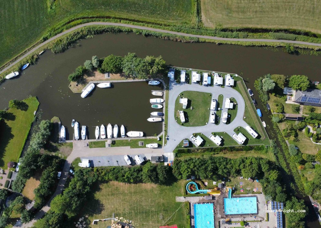 Camperplaats en Jachthaven De Appelhof — foto 2