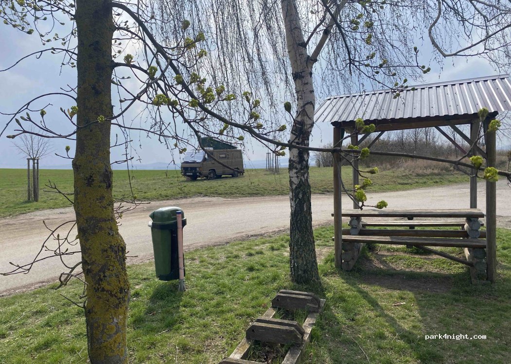 (693 01) Hustopeče - Unnamed road — foto 5