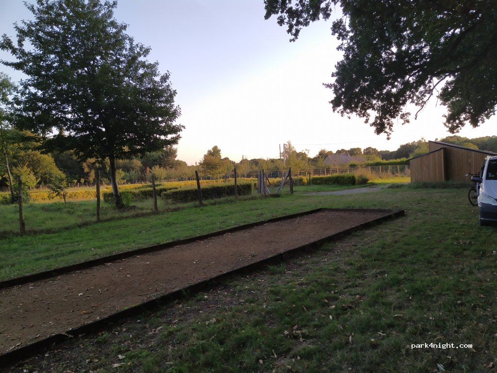(22270) Plédéliac - D16 — foto