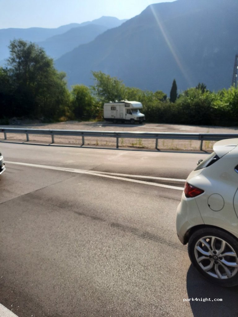 (38063) Sabbionara - 2 Via al Ponte — foto