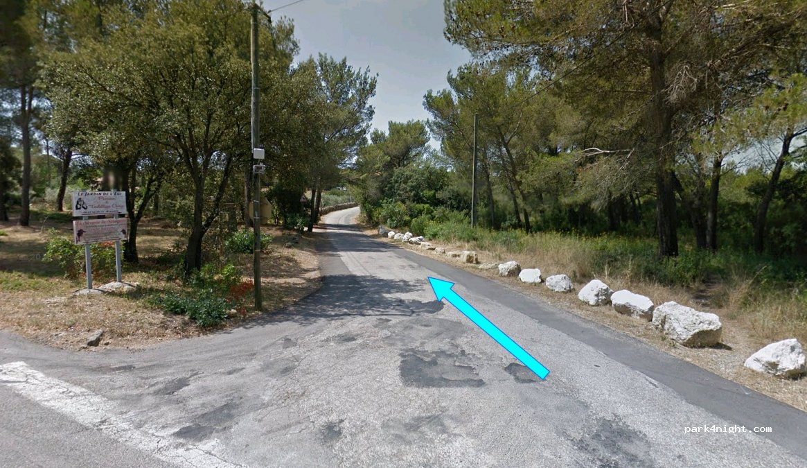 (13140) Miramas - 801 Chemin de Miramas À Lunard — foto