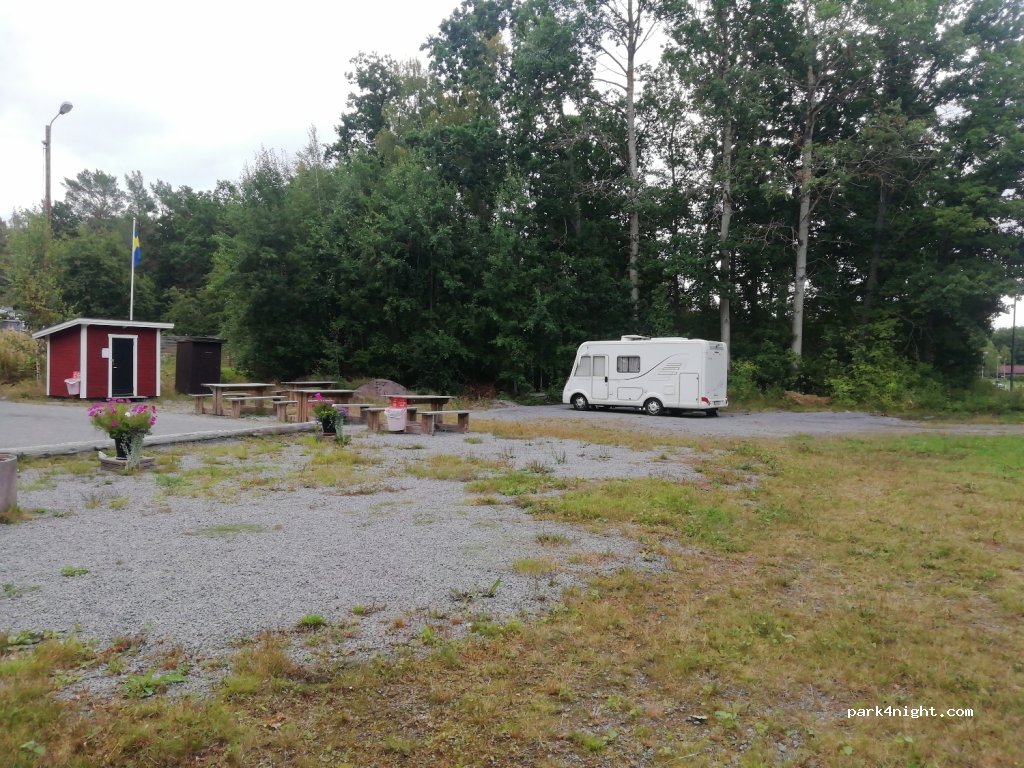 (593 97) Blankaholm - 18 Ryttarevägen — foto 2