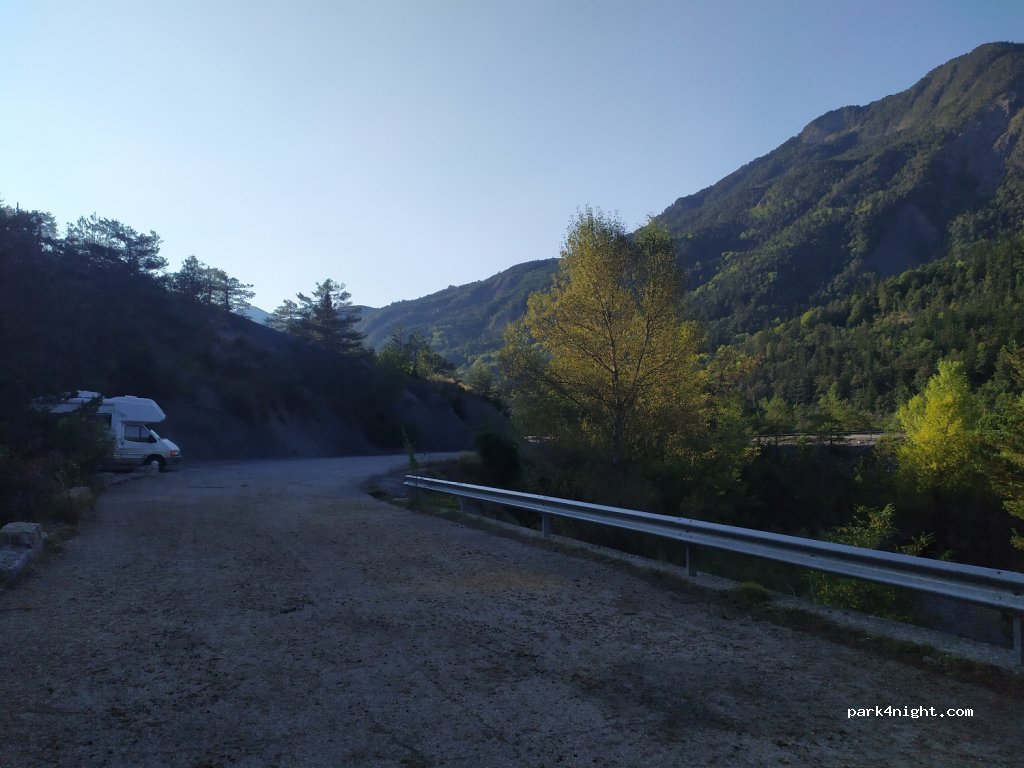 (06470) Villeneuve-d'Entraunes - D2202 — foto 4