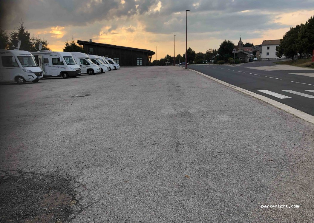 (43150) Les Estables - Chemin des Dentellières / D36 — foto