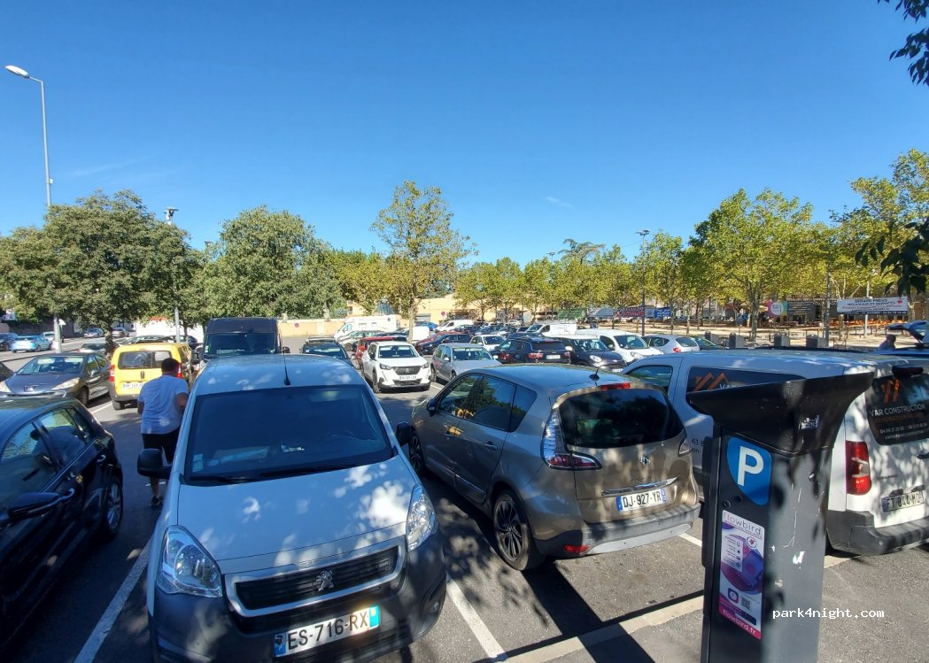 (83470) Saint-Maximin-la-Sainte-Baume - 29 Rue Gutenberg — foto