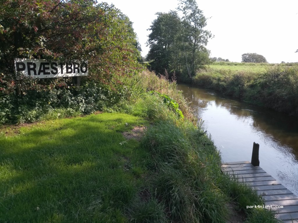 (9330) Dronninglund - 39 Hovedgaden — foto