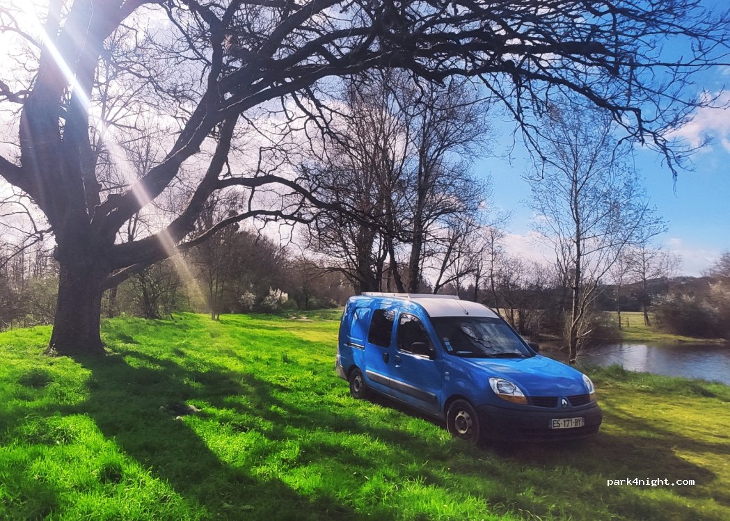 (63120) Néronde-sur-Dore - Unnamed Road — foto 3