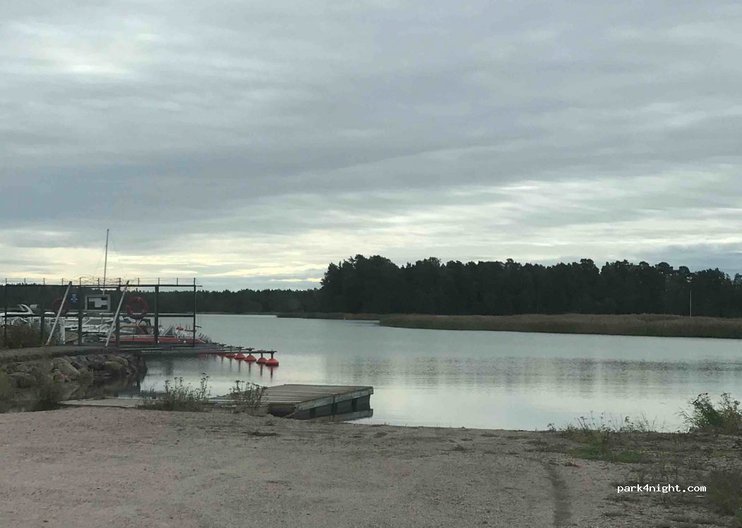 (02260) Espoo - 24 Kaitalahdenranta — foto