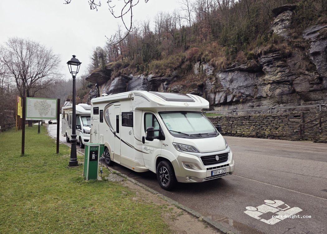 Área de Autocaravanas Rupit — foto 4
