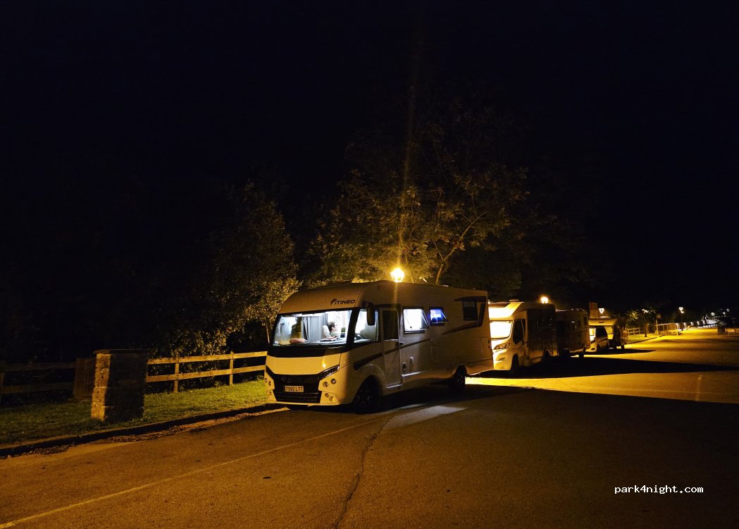 Área de Autocaravanas Rupit — foto 5