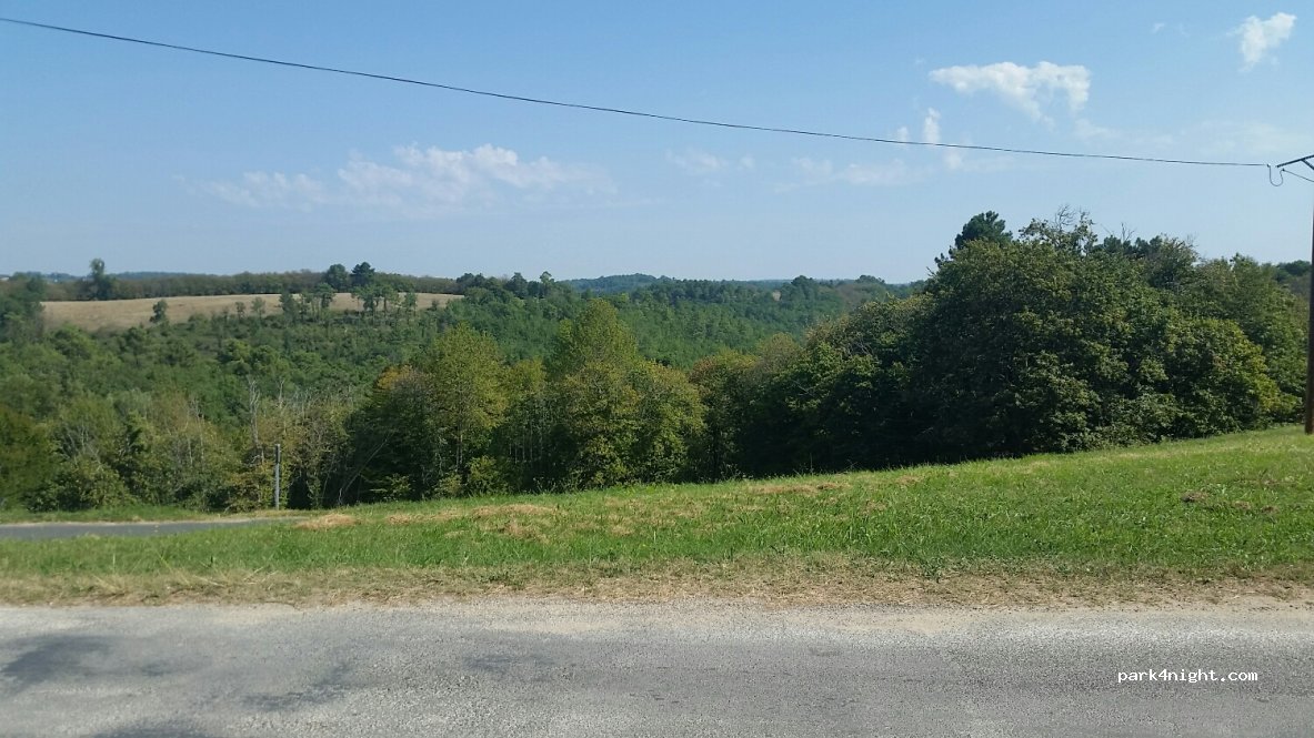 (24220) Beynac-et-Cazenac - Unnamed Road — foto 2