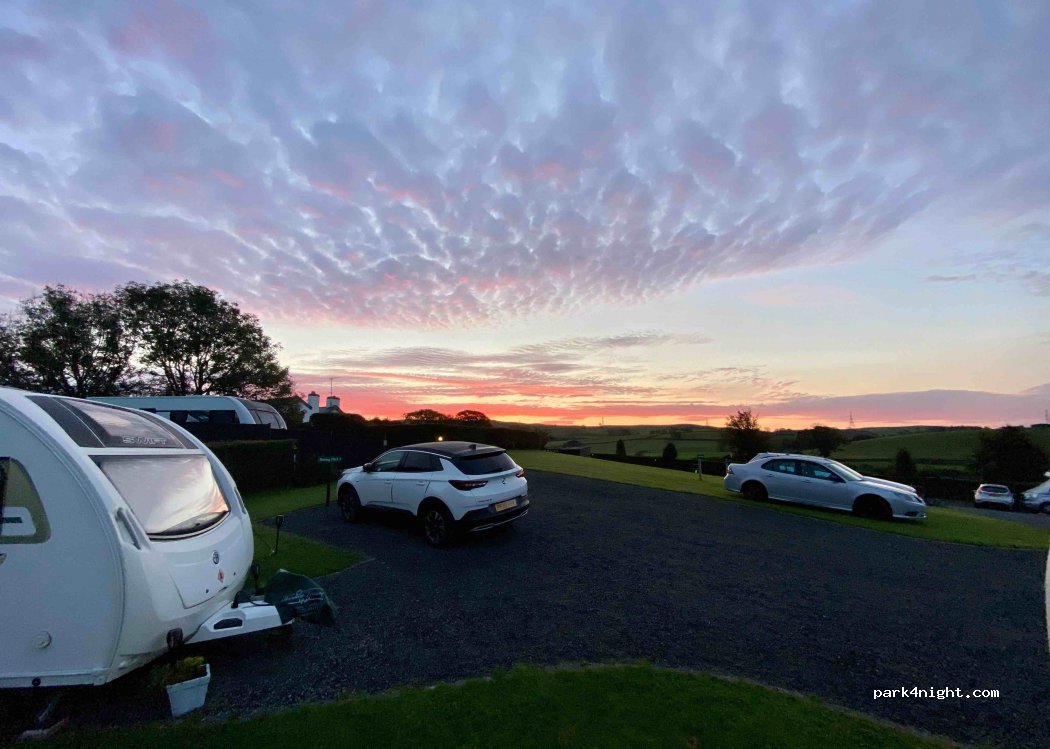 Ashes Caravan Park — foto