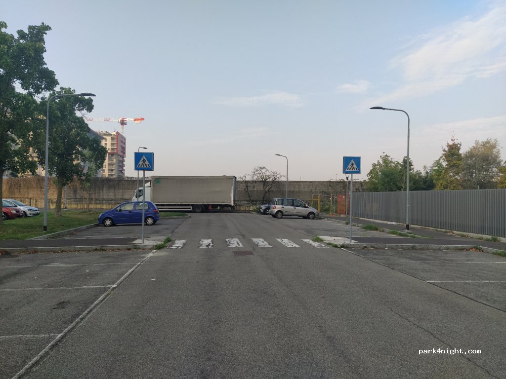 (20138) Milano - 10 Via Giacomo Manzú — foto