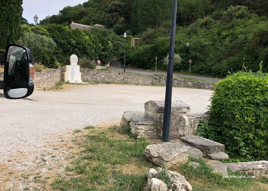 (84210) Le Beaucet - 1 Chemin de Ronde — foto 2