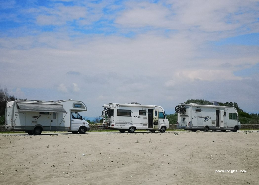 (672 00) Topiros - Unnamed Road — foto 3