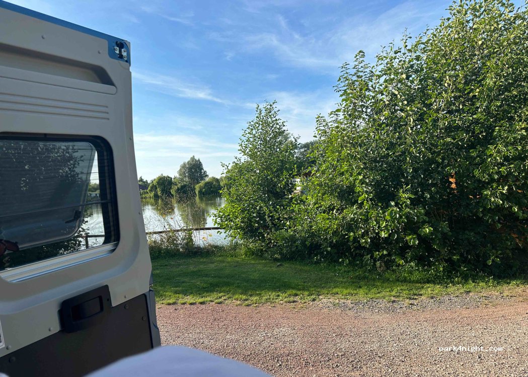 Camping Les Robinsons du Lac — foto 4