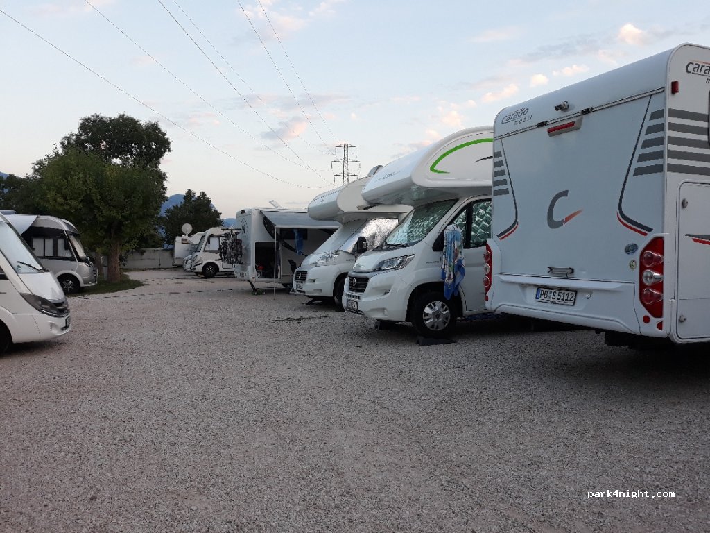 Caravanpark am Kalterer See — foto