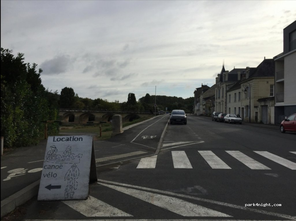 (37500) Chinon - 13a Quai Danton — foto 2