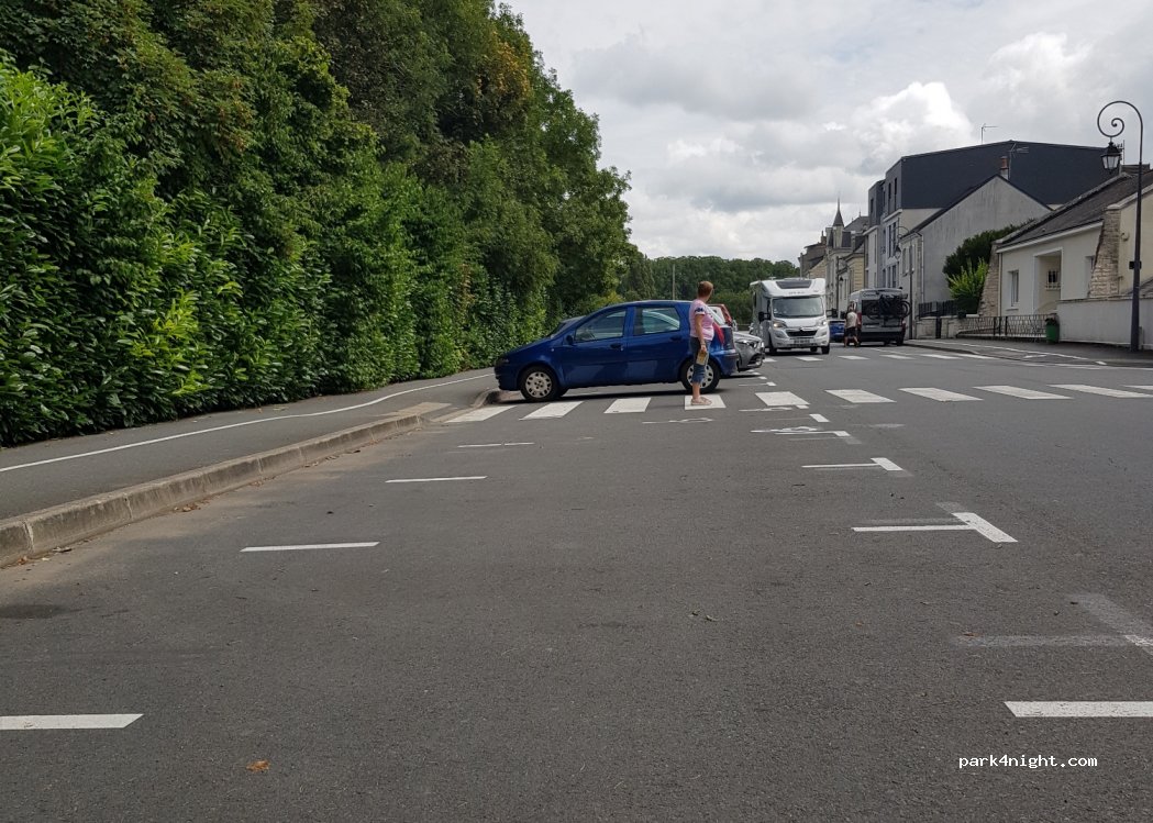 (37500) Chinon - 13a Quai Danton — foto 4