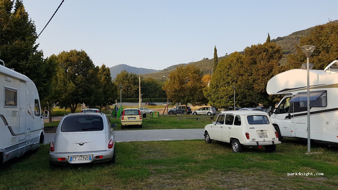 (56017) Molina di Quosa-rigoli - 64 Via Statale 12 — foto