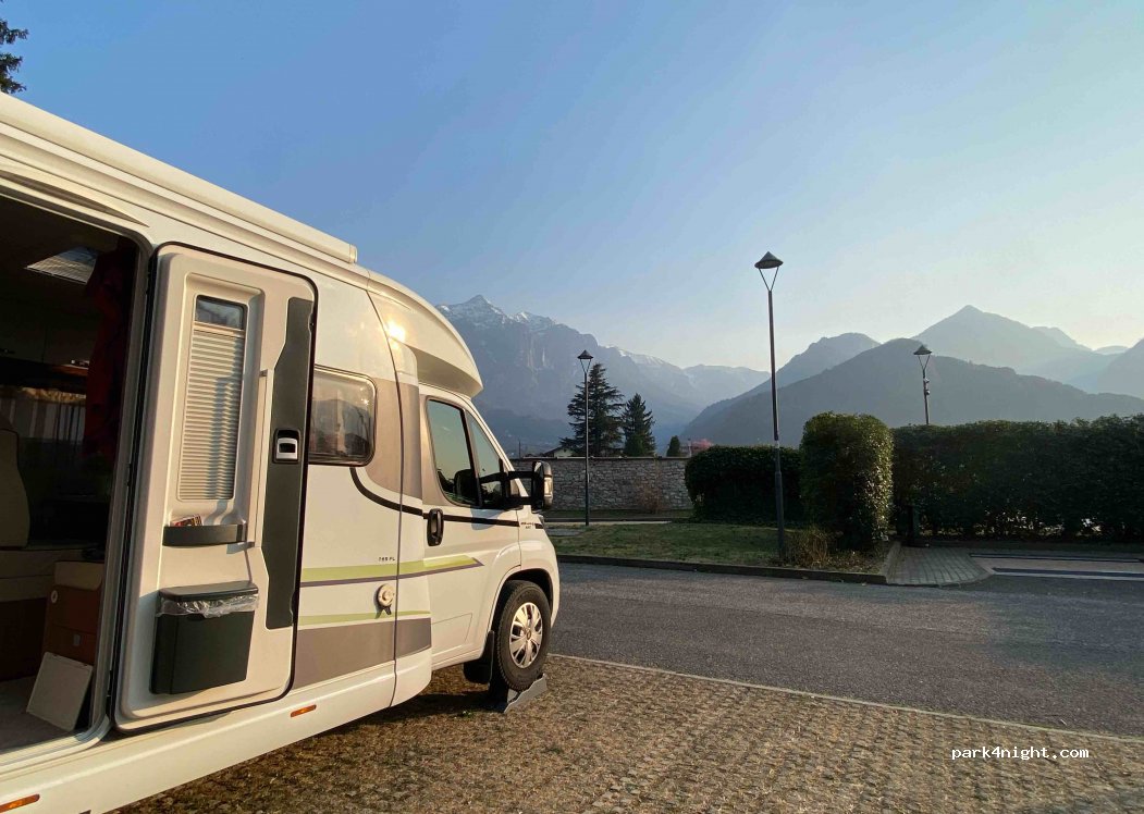 (38051) Borgo Valsugana - Accesso area camper — foto