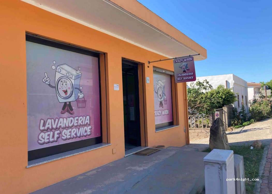 (09010) Sant'Anna Arresi - 94 Via Italia — foto