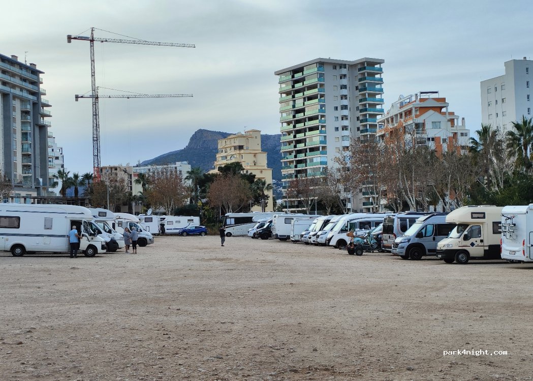 (03710) Calpe - 2 Calle Teulada — foto 3