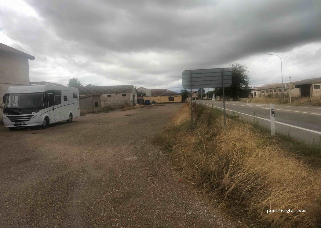 (09491) Fresnillo de las Dueñas - 264 N-122 — foto