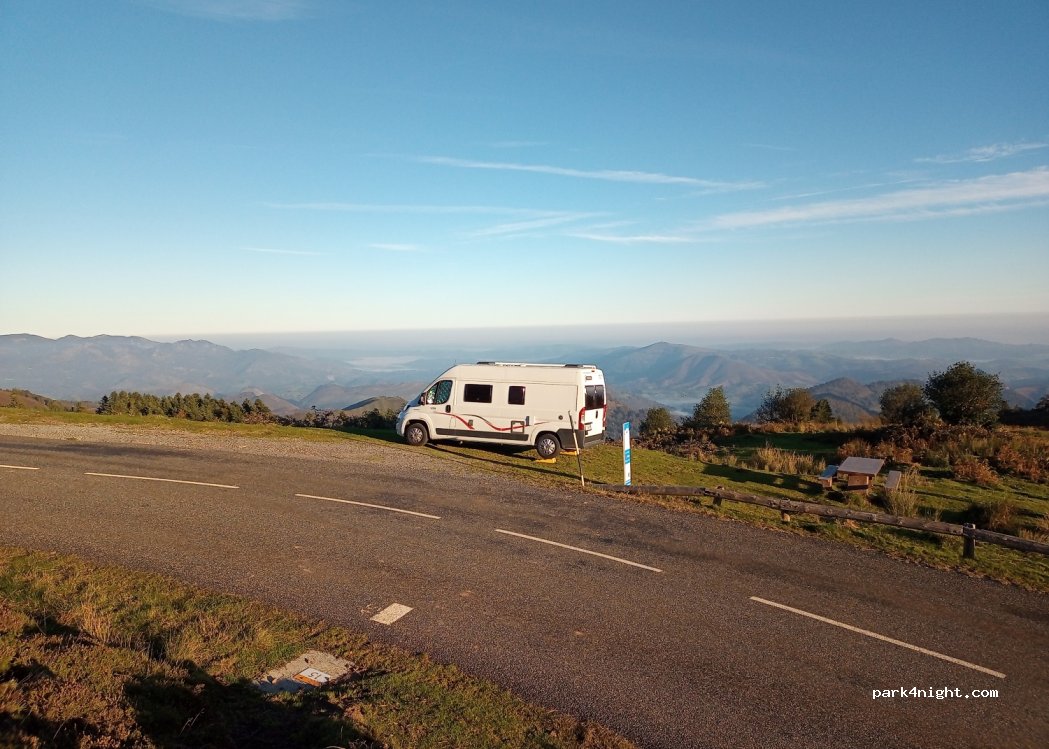 (64570) Lanne-en-Barétous - D632 — foto 3